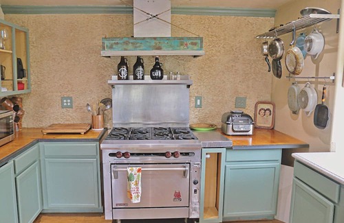 Crestline Cabin | Cozy Cabin with large deck & amazing view- near Lake Gregory, 420 & pet friendly
