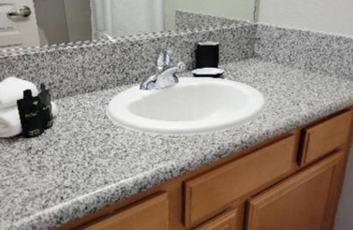 Santa Rosa Condo | Modern 2BR Condo at The Meadows at Fountaingrove