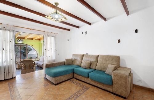 Granadilla de Abona Ski Chalet | 'Villa Duke' with Mountain View, Private Pool and Wi-Fi