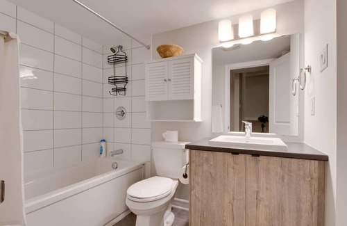 Ottawa Division House | Peaceful House at Barrhaven Ottawa