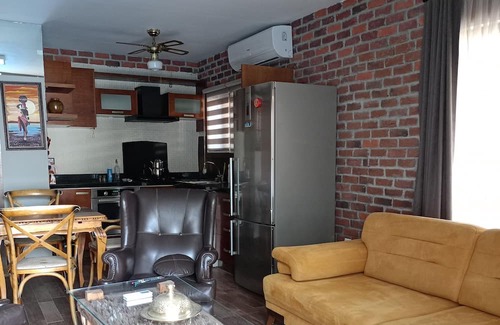 Orhangazi Villa | Villa Atroa Lakehouse - 2 Bedroom Villa on İznik Lake