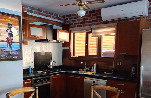 Orhangazi Villa | Villa Atroa Lakehouse - 2 Bedroom Villa on İznik Lake