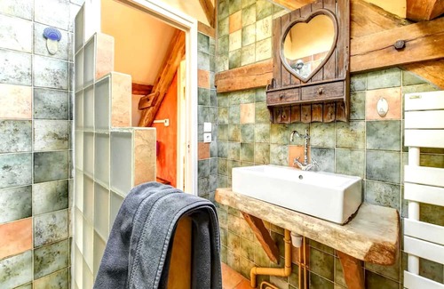 Raizeux House | Homerez - Spacious house for 8 ppl. with hammam and terrace at Raizeux