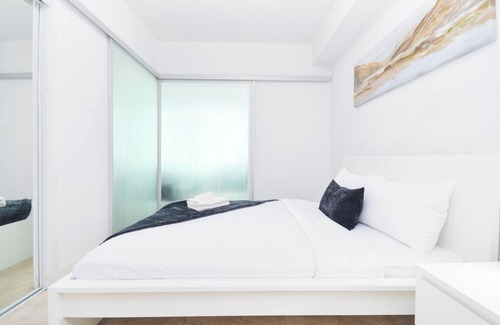 Central Waterfront Apartment | Downtown Toronto near Scotiabank arena,CN Tower