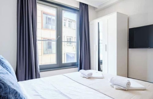 Kagithane Apartment | Flora - 1BD Fantastic Central Flat in a Residence