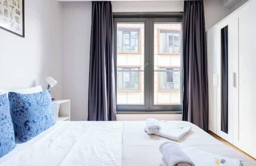 Kagithane Apartment | Flora - 1BD Fantastic Central Flat in a Residence