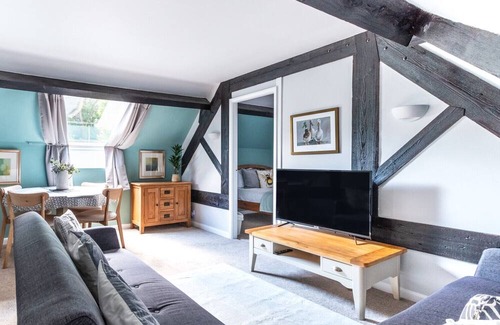 Lea House | The Coach House - Lea