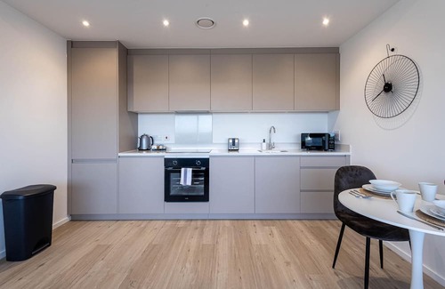 Central Milton Keynes Apartment | Gulliver's Land Adventure One Bedroom by Belvilla