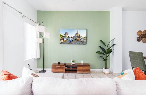 Crystal Cove House | Tranquil Townhome Close to All