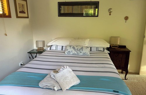Cable Bay House | Beach House at Cable Bay - Central for exploring Northland or just relaxing
