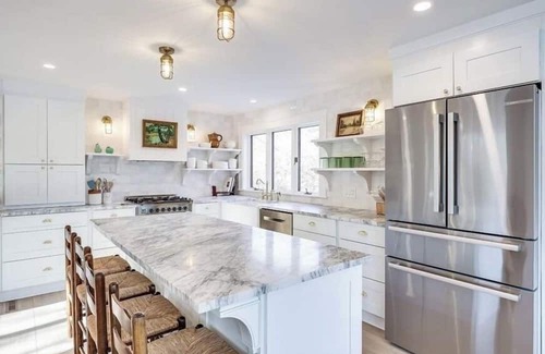North Falmouth House | NEW for 2024. Waterfront renovated home near Shining sea bike path. RPMS145