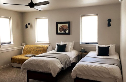 Fairplay House | Buffalo Peak View Haus (3 bedroom)