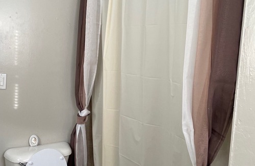 Near South House | Pet-friendly getaway mins from Downtown Lincoln