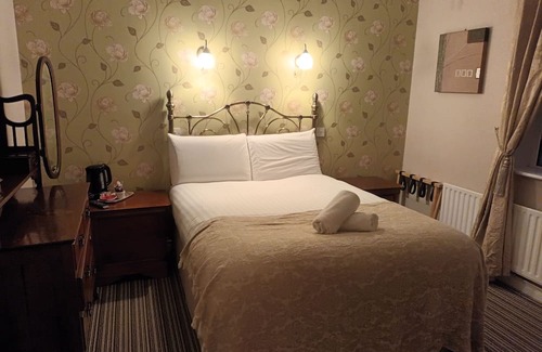 Dundalk House | Keernaun Guesthouse