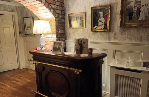 Dundalk House | Keernaun Guesthouse