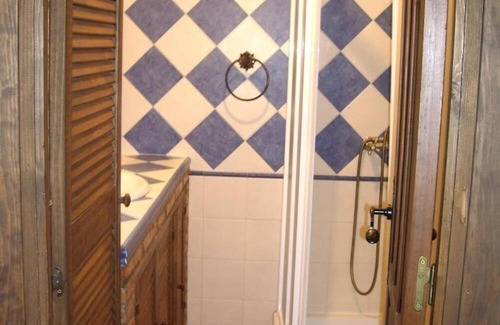 Jimena de la Frontera House | Holiday Home 'Casa Limon' with Mountain View, Private Pool and Wi-Fi