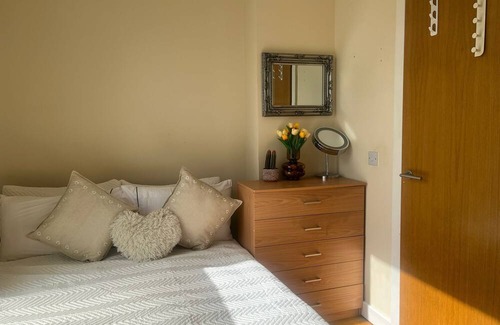 Stroud Green Apartment | Luxurious - Newly Refurbed - 1 Bed Flat - N4