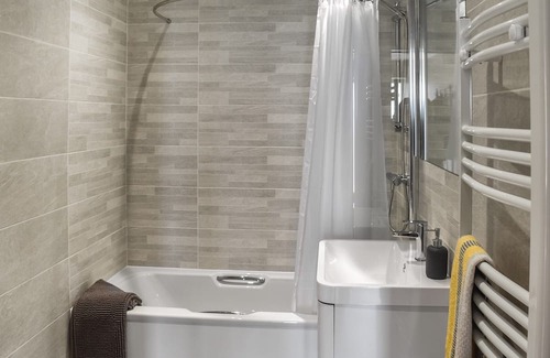 Sutton Cottage | 3 bedroom accommodation in Sutton