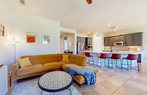 Indio House | 1-story home near golf with pickleball & private outdoor pool/spa - 55+ to rent