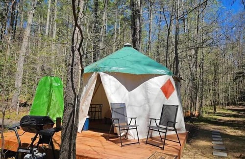 Morganton RV Rental | Yurt at Lake James and Fonta Flora hiking trail