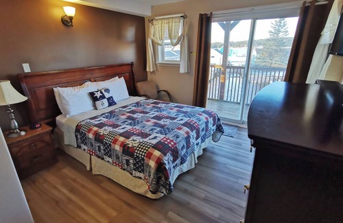 Eastern Passage Hotel | The inn at fisherman's cove