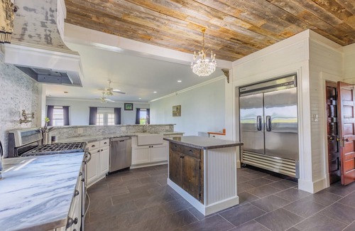 Manor House | Tranquil Manor Farm Haven