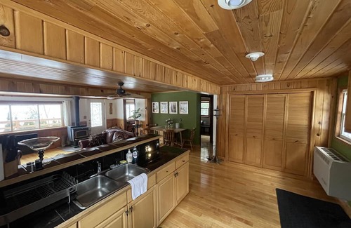 Madawaska Valley Cottage | Relax in Canadian Nature in our 2 bedroom Cottage on Long Lake