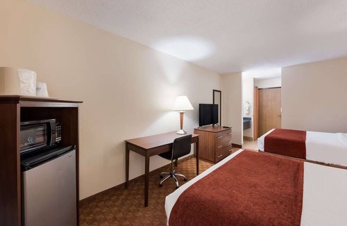 Hebron House | Perfect Stay Near I-70, Rich Comfort & Indoor Heated Pool! Fitness Center