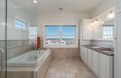 Suffolk County House | Oceanfront Beach House - Westhampton Beach