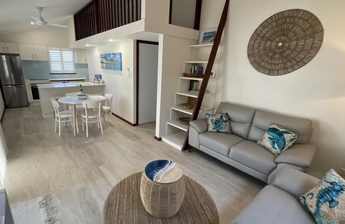 Abbey Apartment | Moana Roa Beach Stay