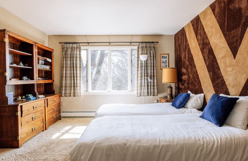 Mountain Dale House | Mountain Dale Vacation Rental w/ Private Hot Tub!