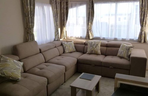 Camber RV Rental | SBL38 Caravan at Camber Sands - quiet location