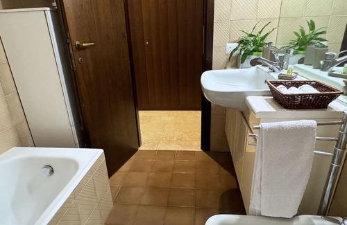 Certosa Apartment | Green House apartment in private park
