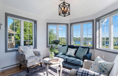 Saint Louis de Kent Other | Riverview, King bed main floor, 4 bedroom, 2 bathroom Farmhouse