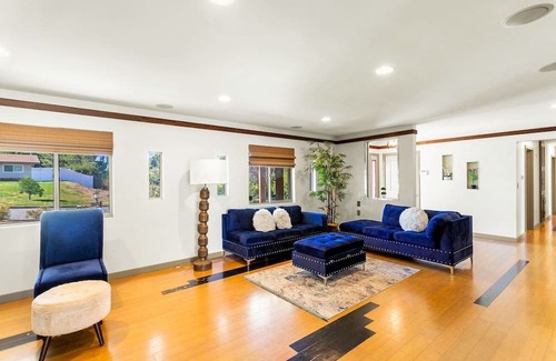 South Redlands House | Ranch Style Getaway S