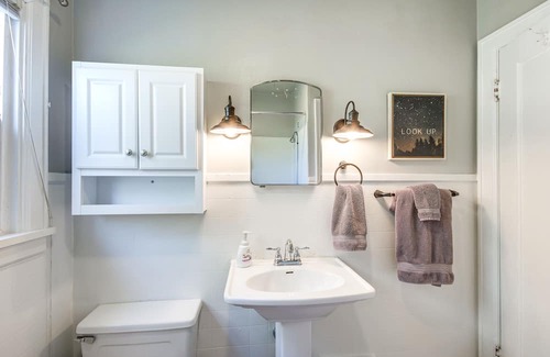 Central - Terry Apartment | Downtown Billings Retreat: Close to Shops & Eats!