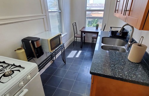 Western Addition Apartment | Cozy apartment with Views and WiFi in pleasant San Francisco.