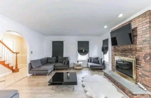 Putnam Valley House | @iHeartNYState 5br - Hot Tub Sauna Jacuzzi