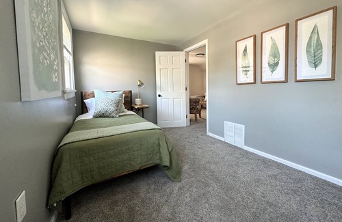 Wauwatosa House | Modern Wauwatosa Sanctuary