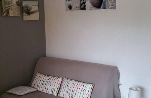 Les Hauts de Canet Apartment | Canet Cosy and air-conditioned apartment with swimming pool Garden view