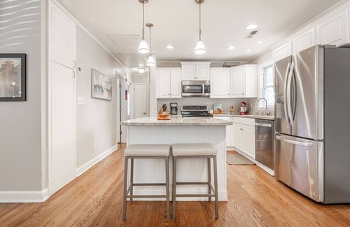 Old Village House | 3 BR with private pool close to beaches