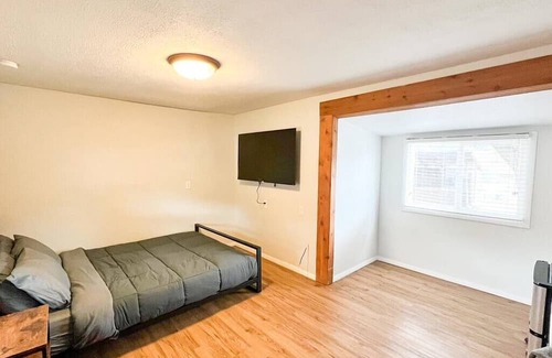Howard House | RT Lodge Room 7 Summa