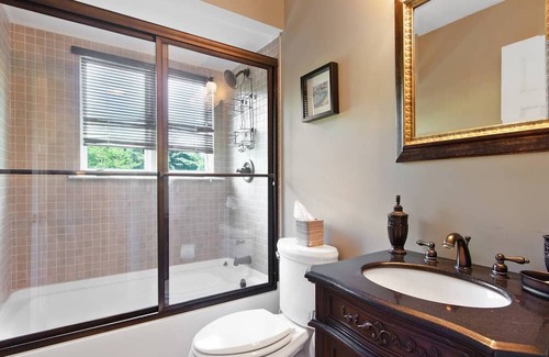 Saratoga Springs House | Hidden Gem! Beautiful Deck! Oversized Firepit!