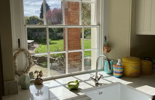 Saint Blazey House | Beautiful 4 Bedroom Georgian Home in Somerset Village with Infrared Sauna & Gym