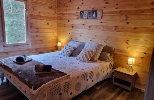 Saint-Martin-du-Puy Ski Chalet | Lacustre, Cabane Pilotis sur L'eau un Hébergement Insolite au lac de Chaumeçon