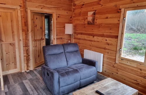 Saint-Martin-du-Puy Ski Chalet | Lacustre, Cabane Pilotis sur L'eau un Hébergement Insolite au lac de Chaumeçon