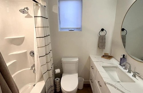 Thunder Bay House | Luxe Vibe Vista