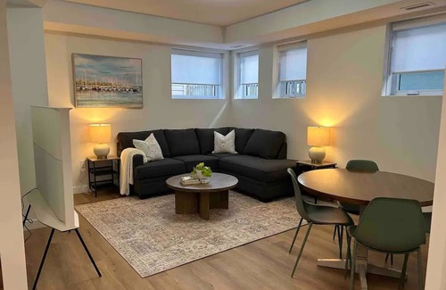 Thunder Bay House | Luxe Vibe Vista