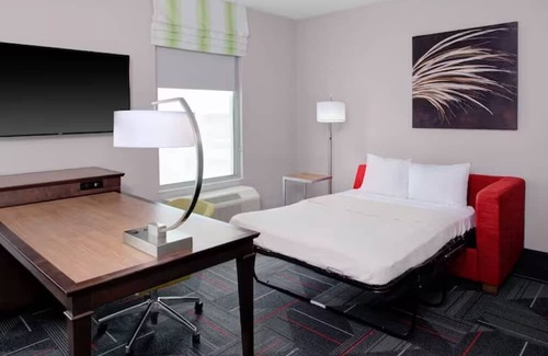 Columbus House | Modern Comforts | Free Breakfast & WiFi | Columbus Scenic Stay | Near Scotio Dow