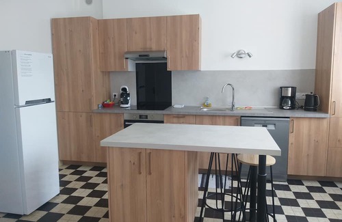 Issoudun Apartment | Appartement Idéal 150 m2 Issoudun